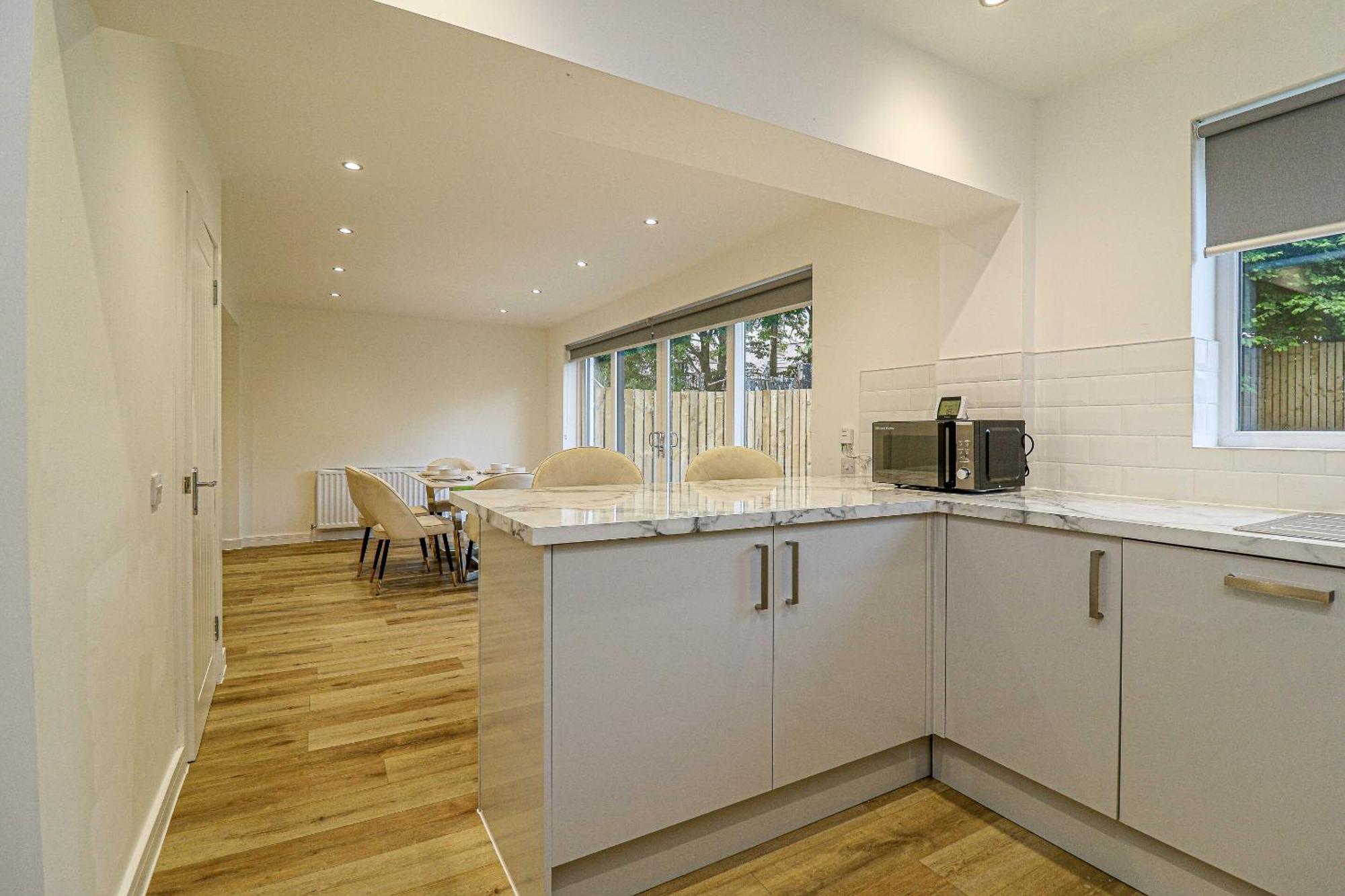 Wyndford Riverside House Глазгоу Екстериор снимка